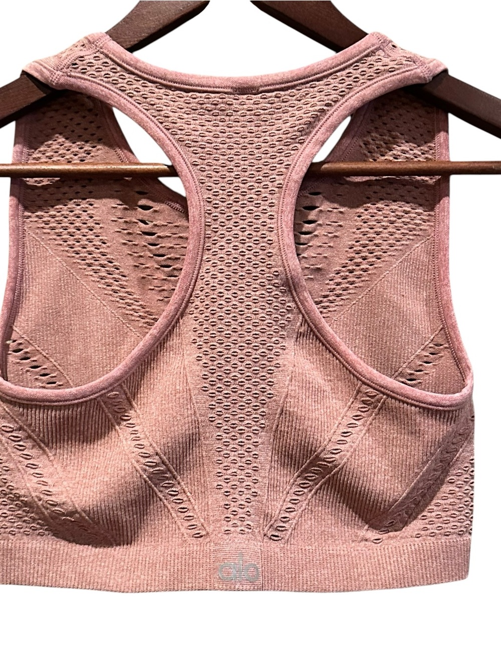 Alo Yoga Lark Crop Top Pink Seamless Racerback Women’s Small - Picture 4 of 6